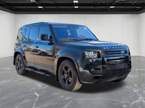 Used 2022 Land Rover Defender 110 image 13