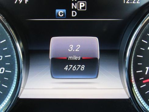 Used 2017 Mercedes-Benz E 300 image 39