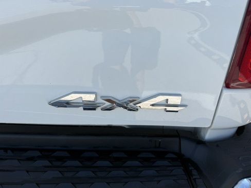 Used 2022 RAM 2500 Big Horn AWD/4WD image 17