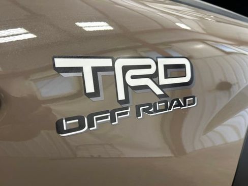 Used 2026 Toyota Tacoma TRD Off-Road AWD/4WD image 9