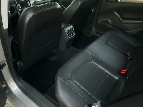 Used 2014 Volkswagen Passat TDI SE image 20