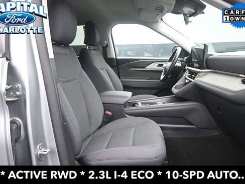 Used 2025 Ford Explorer Active RWD image 14