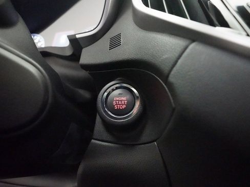 Certified 2025 Subaru Ascent Limited w/ Popular Package #2 image 32