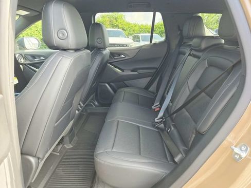New 2027 Chevrolet Equinox LT w/ Convenience Package II FWD image 12