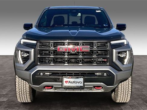 Used 2023 GMC Canyon AT4 image 2