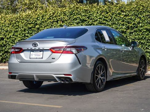 Used 2024 Toyota Camry SE w/ Convenience Package FWD image 6