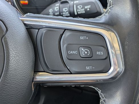 Used 2023 Jeep Wrangler Unlimited Sahara w/ Cold Weather Group AWD/4WD image 20