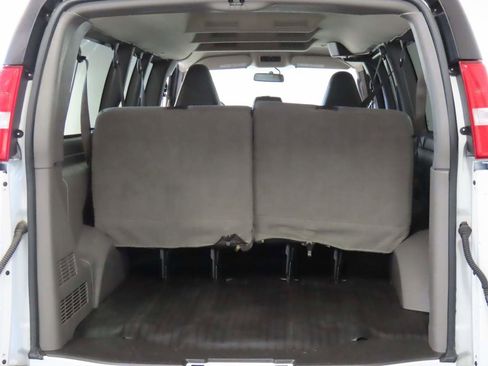 Used 2023 Chevrolet Express 3500 LS RWD image 15