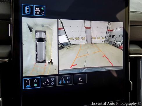 Certified 2025 GMC Yukon XL Denali image 19