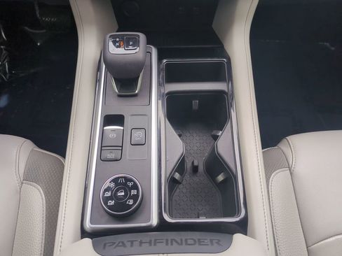 Used 2022 Nissan Pathfinder SL w/ Lighting Package (N92) AWD/4WD image 18