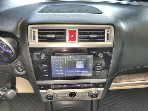 Used 2016 Subaru Outback 2.5i Limited image 16