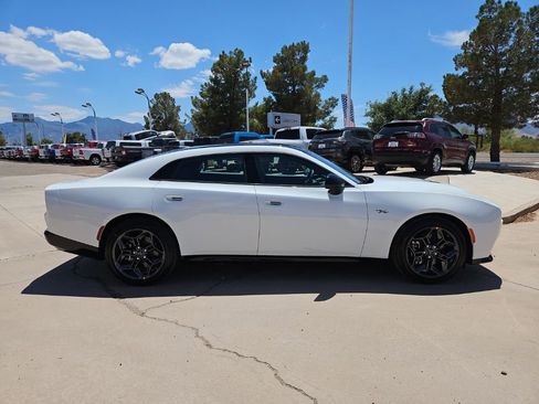 New 2026 Dodge Charger R/T AWD/4WD image 4