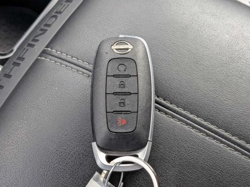 Used 2024 Nissan Pathfinder SV FWD image 30