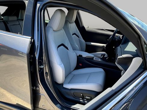 Used 2025 Lexus UX 300h FWD w/ Accessory Package (Z1) image 8
