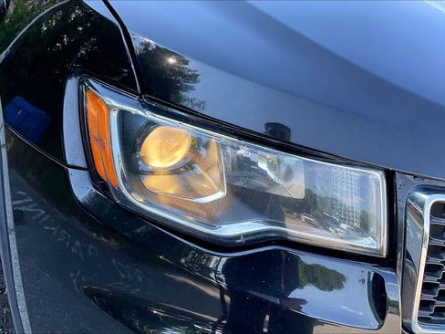 Used 2021 Jeep Grand Cherokee Laredo X AWD/4WD image 25