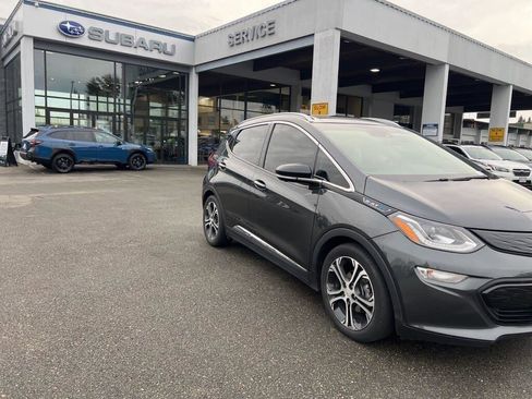 Used 2020 Chevrolet Bolt Premier w/ Infotainment Package image 4
