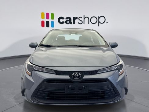 Used 2025 Toyota Corolla LE FWD image 8