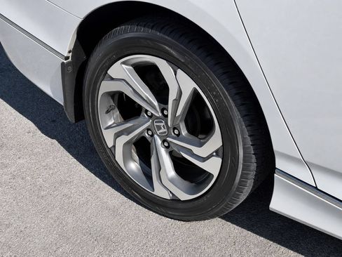 Used 2019 Honda Accord EX-L image 9