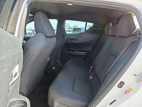 Used 2018 Toyota C-HR XLE image 10