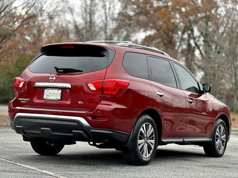 Used 2018 Nissan Pathfinder SL image 6