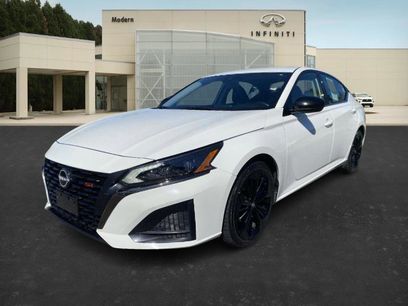 Used 2024 Nissan Altima 2.5 SR