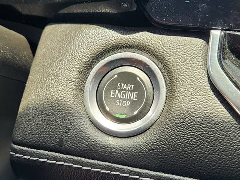 Used 2024 Chevrolet Colorado LT w/ LT Convenience Package II RWD image 20