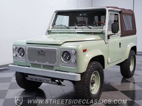 Used 1997 Land Rover Defender 90 image 17