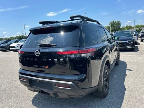 Used 2024 Nissan Pathfinder Rock Creek AWD/4WD image 3