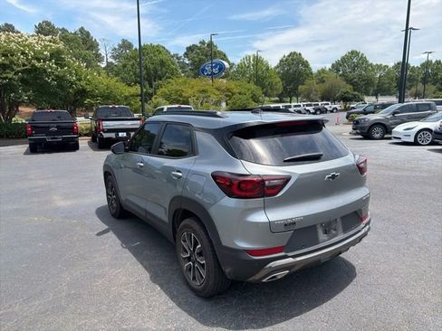 Used 2025 Chevrolet TrailBlazer ACTIV w/ Convenience Package FWD image 13