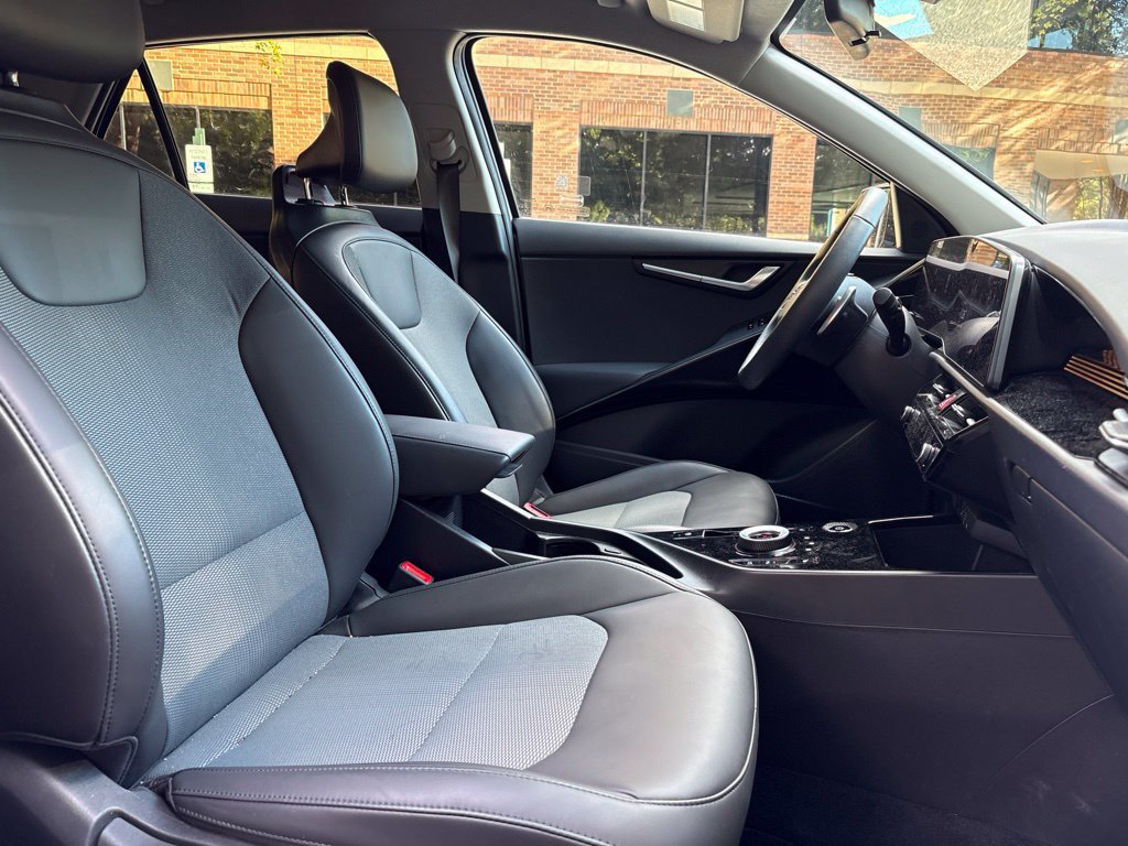 Used 2025 Kia Niro Wind w/ Wind Preserve Package FWD image 11