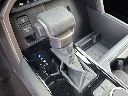 New 2026 Toyota Tundra Limited AWD/4WD image 15