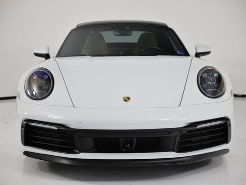 Certified 2020 Porsche 911 Carrera 4S AWD/4WD image 10