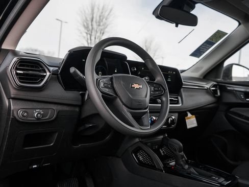 New 2026 Chevrolet TrailBlazer LS w/ LS Convenience Package AWD/4WD image 16