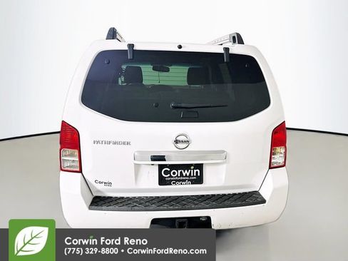 Used 2011 Nissan Pathfinder SV AWD/4WD image 6