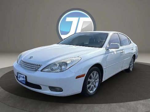 Used 2002 Lexus ES 330 FWD image 16