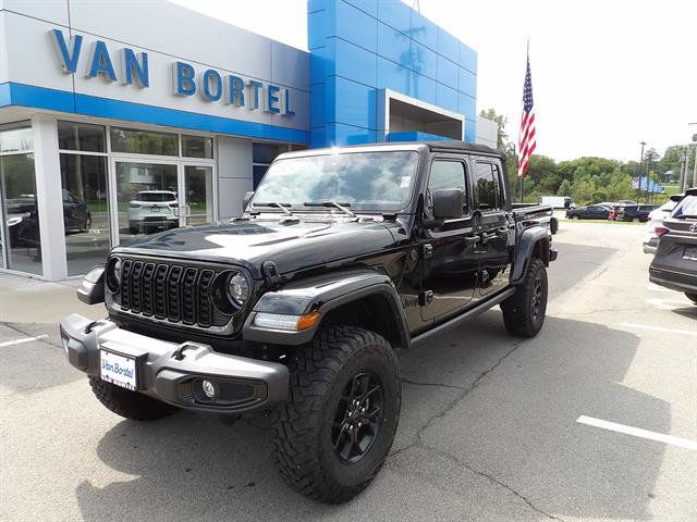 Used 2024 Jeep Gladiator Sport AWD/4WD image 1