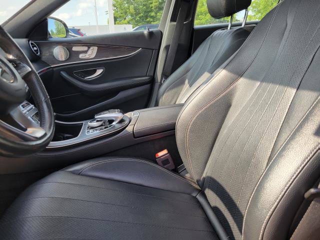 Used 2018 Mercedes-Benz E 400 4MATIC Sedan image 18