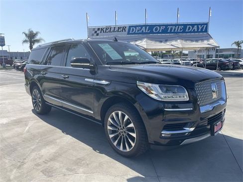 Used 2021 Lincoln Navigator L Reserve image 2