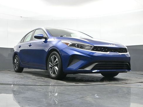 Used 2024 Kia Forte LXS image 47