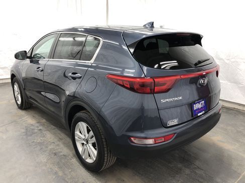 Used 2019 Kia Sportage LX image 4