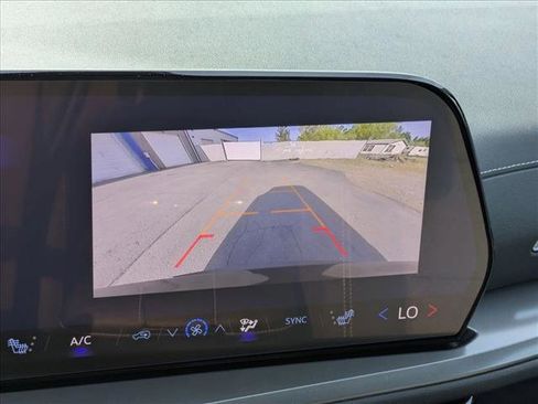 Certified 2026 Chevrolet Traverse LT AWD/4WD image 20