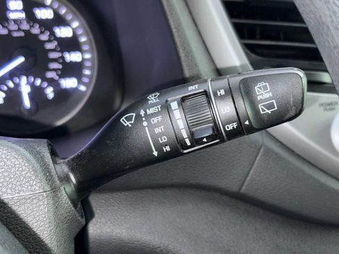 Used 2016 Hyundai Tucson SE image 28