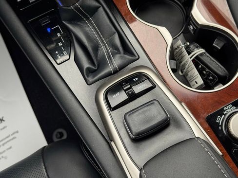 Used 2018 Lexus RX 350L AWD image 40