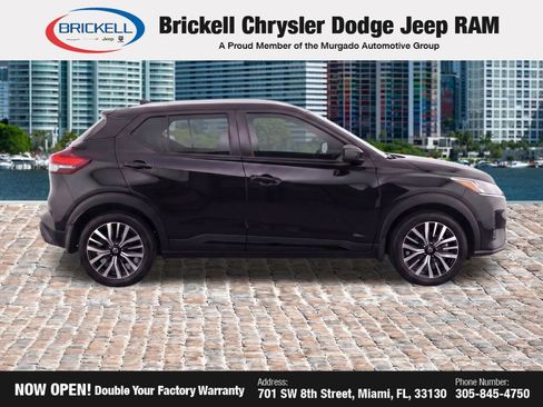 Used 2021 Nissan Kicks SV image 8