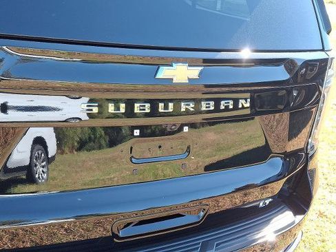 New 2026 Chevrolet Suburban LT w/ Comfort Package image 8