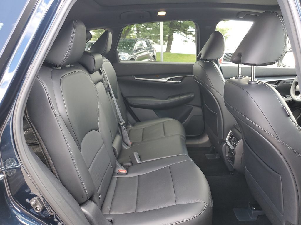 Used 2025 INFINITI QX50 Sport w/ Cargo Package AWD/4WD image 29