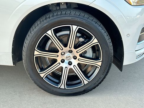 Used 2020 Volvo XC60 T6 Inscription w/ Protection Package Premier image 25