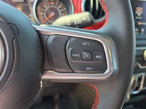 Used 2023 Jeep Gladiator Rubicon w/ Cold Weather Group AWD/4WD image 26