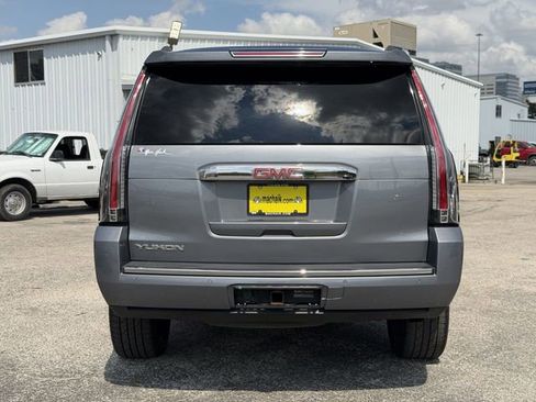 Used 2018 GMC Yukon Denali w/ Open Road Package image 6