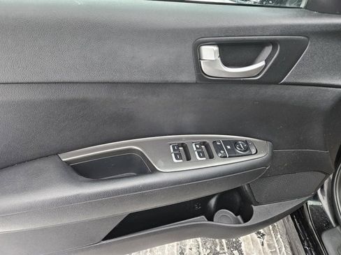 Used 2017 Kia Optima LX image 18